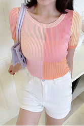 Niedliche Farben, schmales Strick-Freizeithemd mit Rundhalsausschnitt