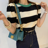 Lässiges gestreiftes Kurzarmhemd mit O-Ausschnitt