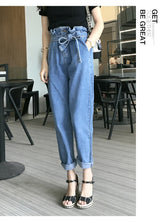 Jeanshose mit hoher Taille