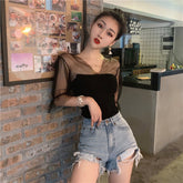 Transparentes Shirt mit kurzärmeligem Spitzen-Netzkragen