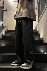 Lockere lange Hose mit elastischer Taille und Schlitz und Knopf