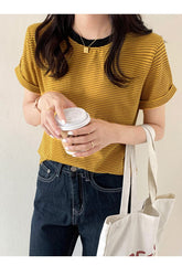 Lockeres Hemd mit schwarzem Kragen und Farbstreifen