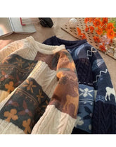 Lockerer Pullover mit Weihnachtsmuster