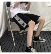 Süße Shorts mit seitlichem Schmetterlingsdruck