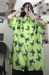 Lockeres Kurzarmhemd mit Schmetterlingsmuster