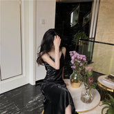 Vestido de satén largo y sexy