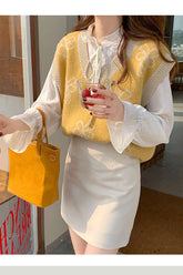 Flower V-Neck Knitted Vest Sweater