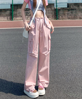 Pantalones cargo rectos de color rosa fruncido