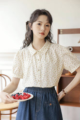 Bluse mit Blümchenmuster