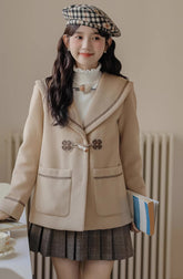 Kurzer Dufflecoat mit Blumenmuster