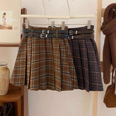 Muskatnussfarbener Mini-Faltenrock mit Karomuster