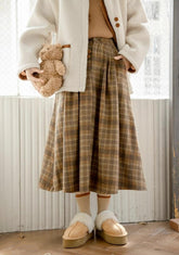 Rustikaler karierter Midirock