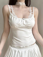 Delilah – Zweiteiliges Fake-Camisole mit Spitzenbesatz