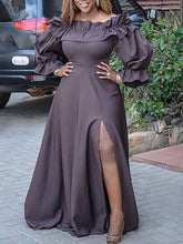 Schulterfreies Partykleid mit Schlitz