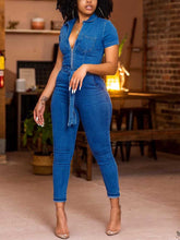 Denim-Jumpsuit mit Reißverschluss und Gürtel