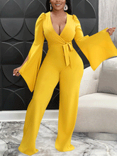 Mono con escote en V y mangas con abertura