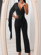 Mono de pantalón de cintura alta con un hombro al descubierto