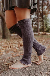 Beinwärmer mit Zopfmuster und Schlag