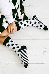 Socken mit Punktstreifen