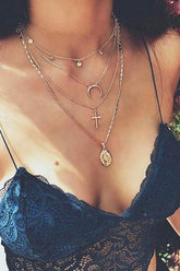 Collares con crucifijo de oro