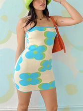 Trägerloses Mini-Strandkleid aus Strick mit Blumenmuster