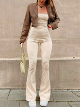 Jumpsuit mit geripptem, ausgestelltem Bein und überkreuztem Rücken