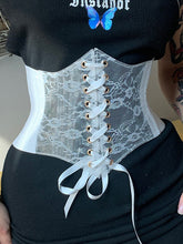 Korsett-Top mit Patchwork-Spitze