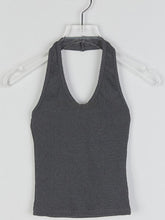 Dunkelgraues, geripptes, kurzes Tanktop