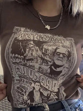 Camiseta de manga corta con gráfico de cómic vintage