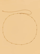 Einfache Bauchkette mit Perlendekor