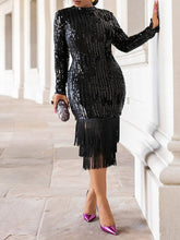 Vestido de fiesta con borlas y lentejuelas de manga larga