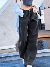 Dunkel gewaschene Y2K-Boyfriendjeans