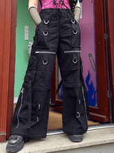 Cargojeans mit abnehmbarem Riemen und Reißverschluss