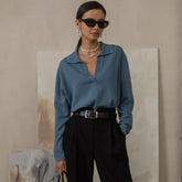 Fabelhafter einfarbiger Langarmpullover mit V-Ausschnitt - Blau