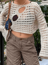 Crop-Top aus Strick mit Aussparungen und langen Ärmeln