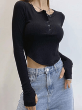 Top corto irregular de manga larga con botones