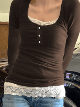 Top de manga larga con encaje