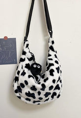 Bolso de hombro peludo con estampado de leopardo