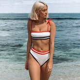 Nautischer Stil Kontrastkante Gestreiftes Strukturiertes Bralette Bikini Set - Weiß