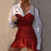 Schimmerndes, trägerloses, gerüschtes, figurbetontes Club-Minikleid - Rot