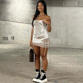 Vestido corto ajustado de fiesta con escote en V y tirantes finos - Blanco