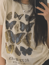 Camiseta de manga corta con mariposa vintage