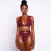 Bikini de cintura alta con estampado de serpiente salvaje, corte alto, estilo triangular, color rojo