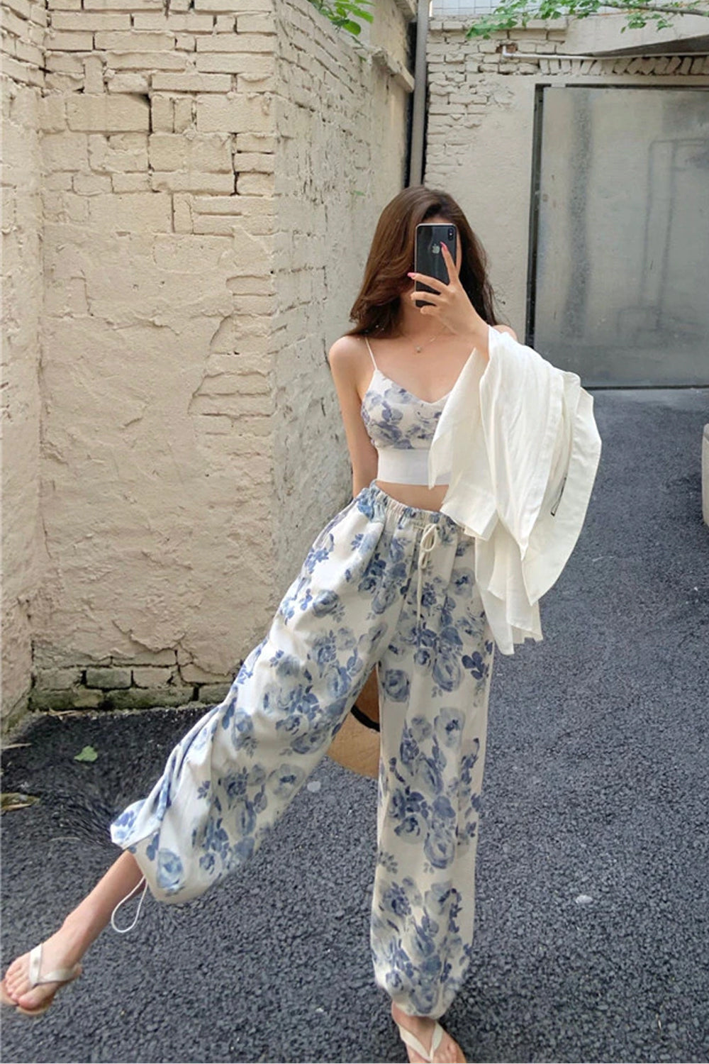 Conjunto casual floral de 2 piezas con top y pantalón 