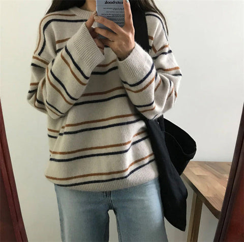 Loose O-Neck Knitted Striped Sweater