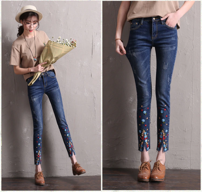 Skinny Jeans mit Blumenstickerei