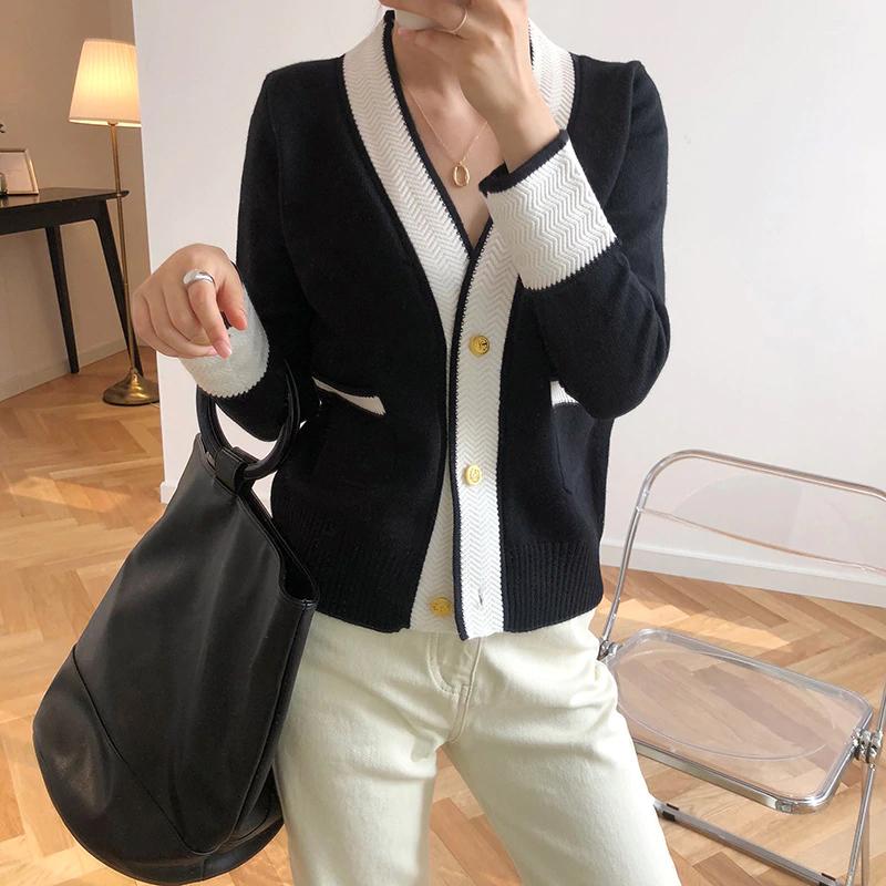 V-Neck Long Sleeve Button Knitted Cardigan