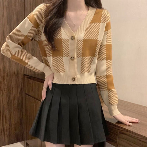 Long Sleeve V-Neck Plaid Crop Sweater