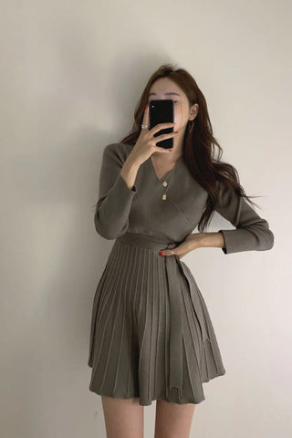 Long Sleeve Elegant V-Neck Knitted Dress