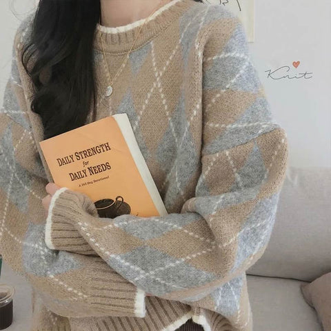 Argyle Pattern Loose O-Neck Knitted Sweater